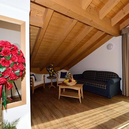 La Casa Al Noce Mezzana (Trentino Alto Adige) Exterior foto