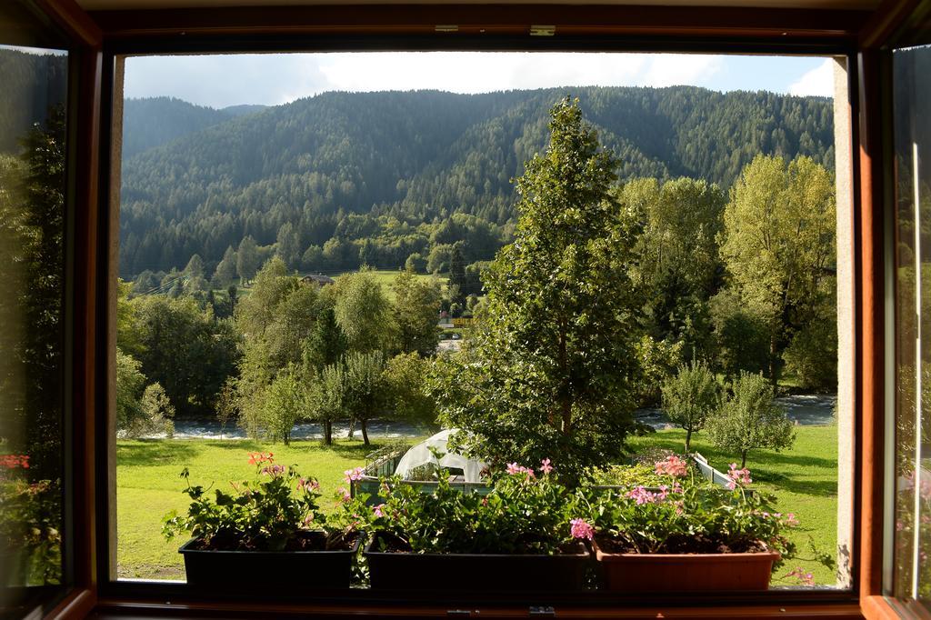 La Casa Al Noce Mezzana (Trentino Alto Adige) Exterior foto