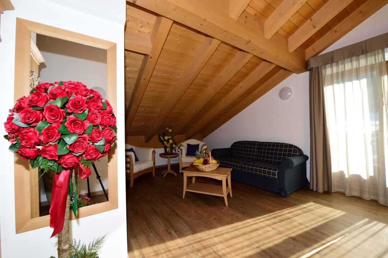 La Casa Al Noce Mezzana (Trentino Alto Adige) Exterior foto